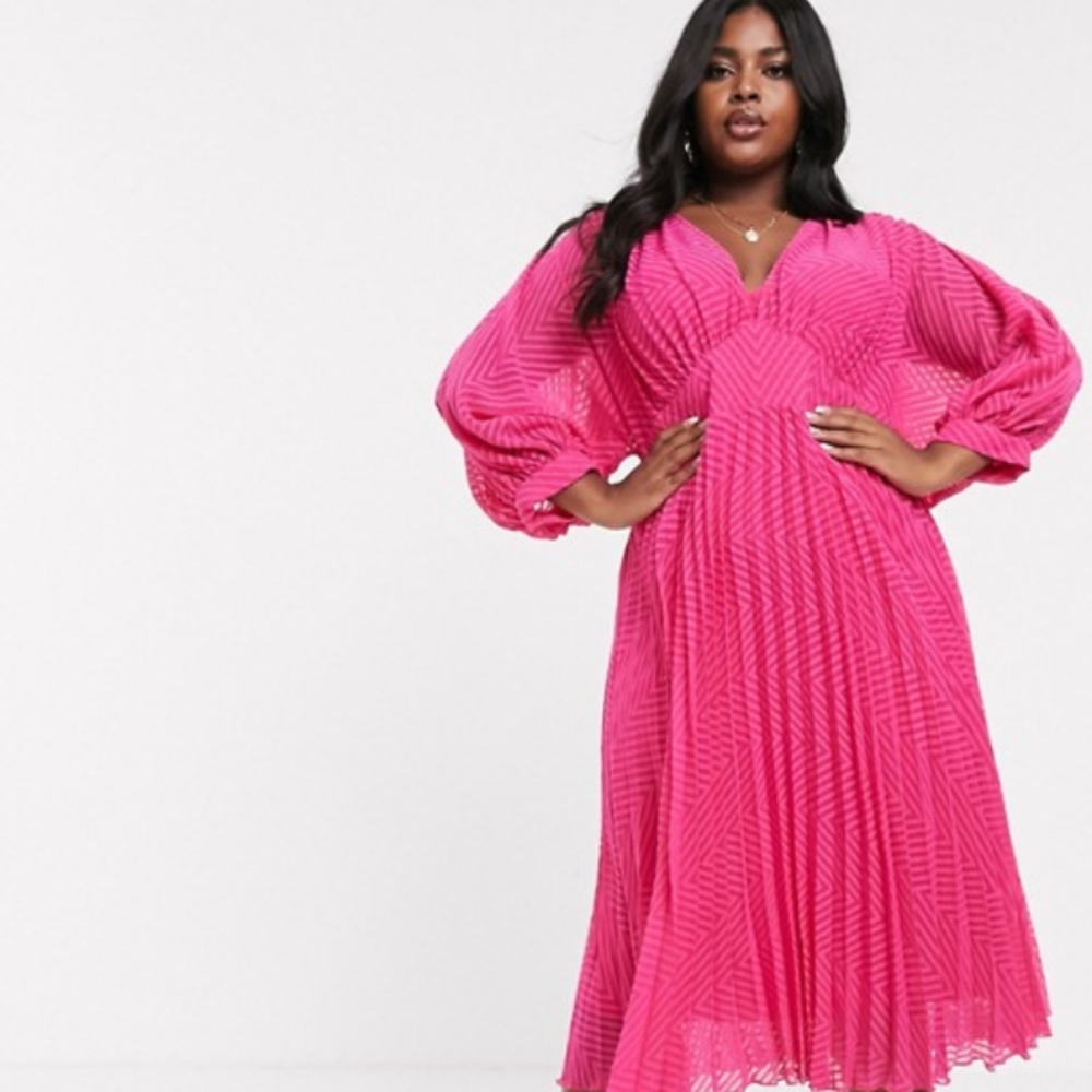 I'm not selling I'm ISO Please size 22-24